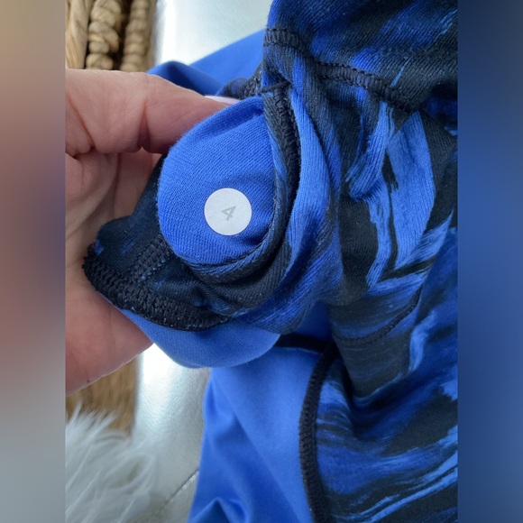 LULULEMON WUNDER UNDER 21” - Picture 7 of 11